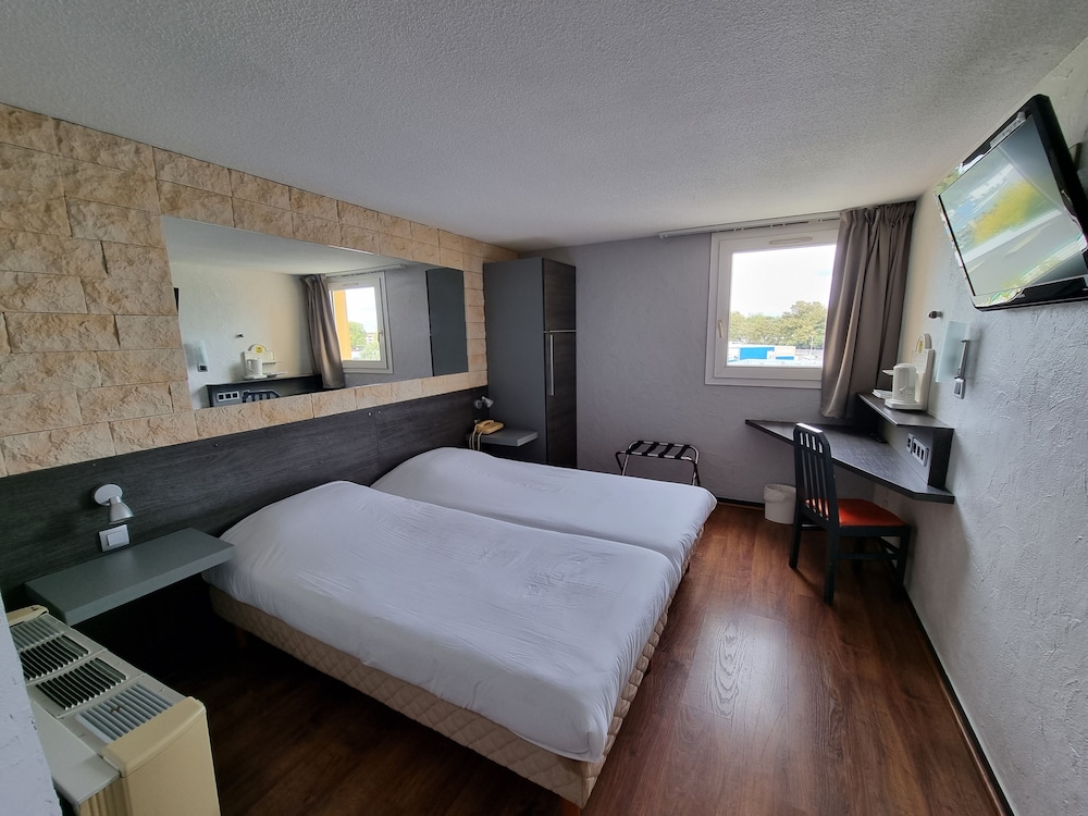 Hotel Le Relais Pau Lons 12/53