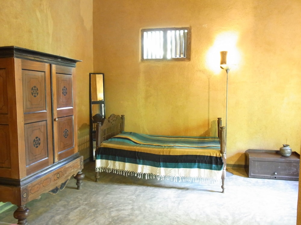 The Kandy Samadhi Centre 45/80