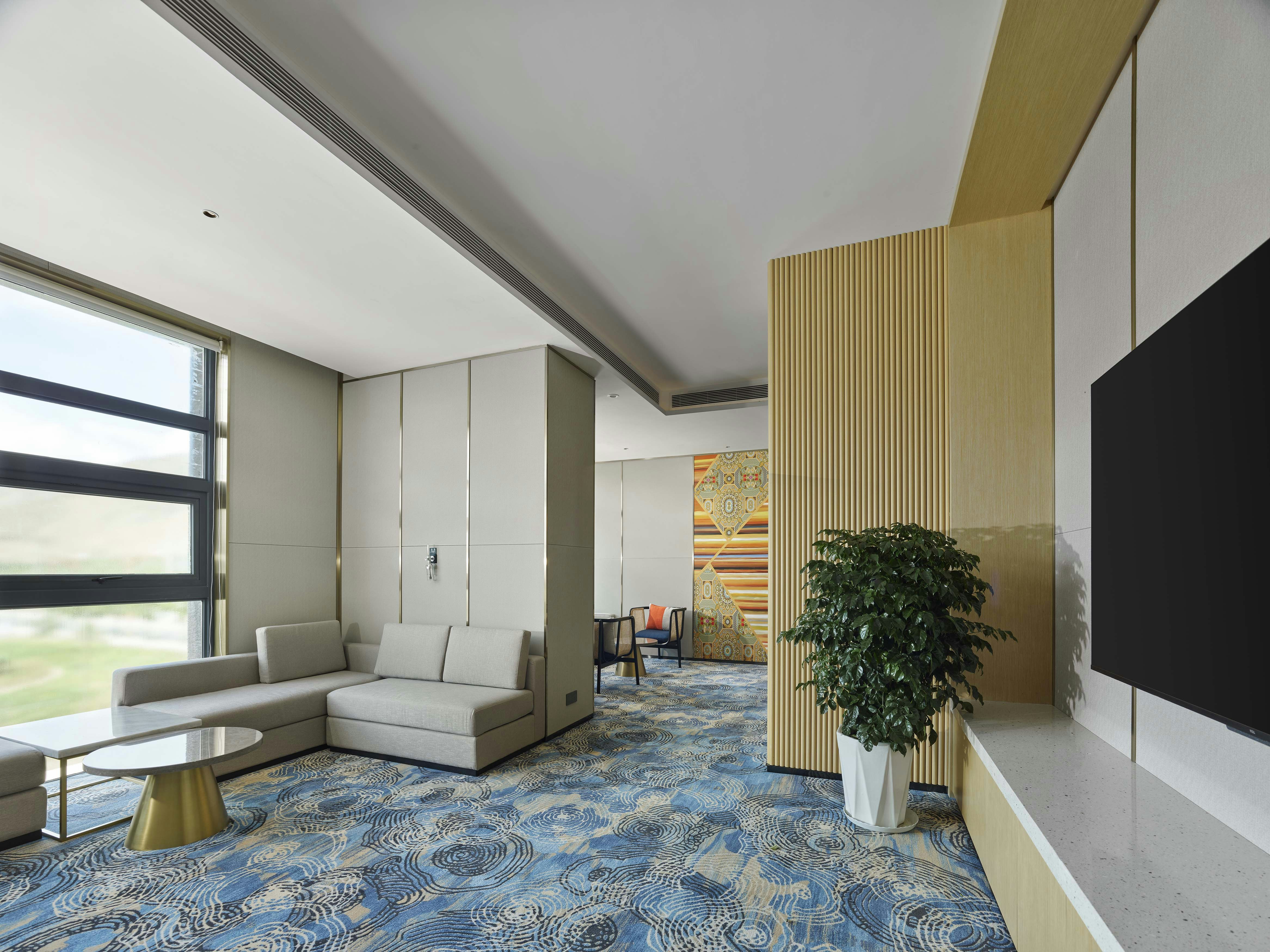 Hilton Garden Inn Lhasa 12/17
