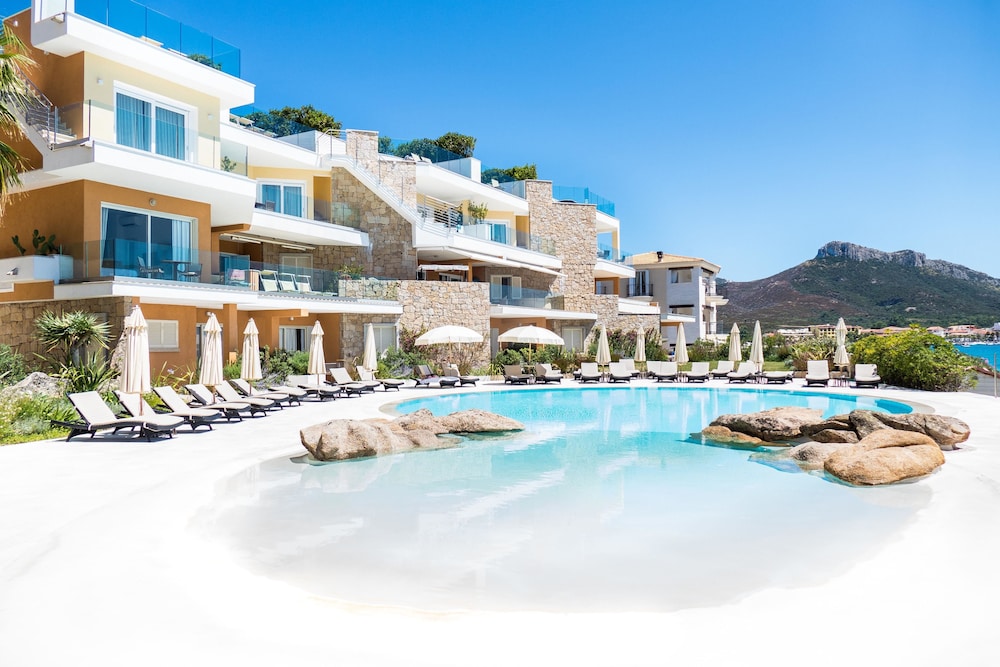 Gabbiano Azzurro Hotel & Suites in GOLFO ARANCI