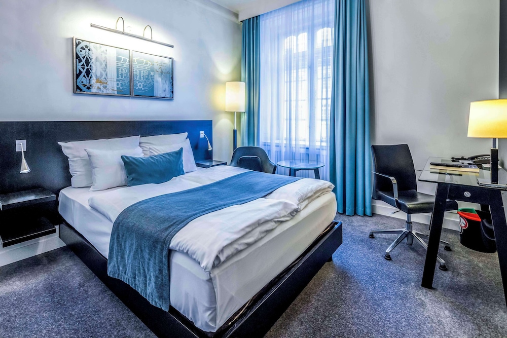 ECONOMY, DOUBLE BED