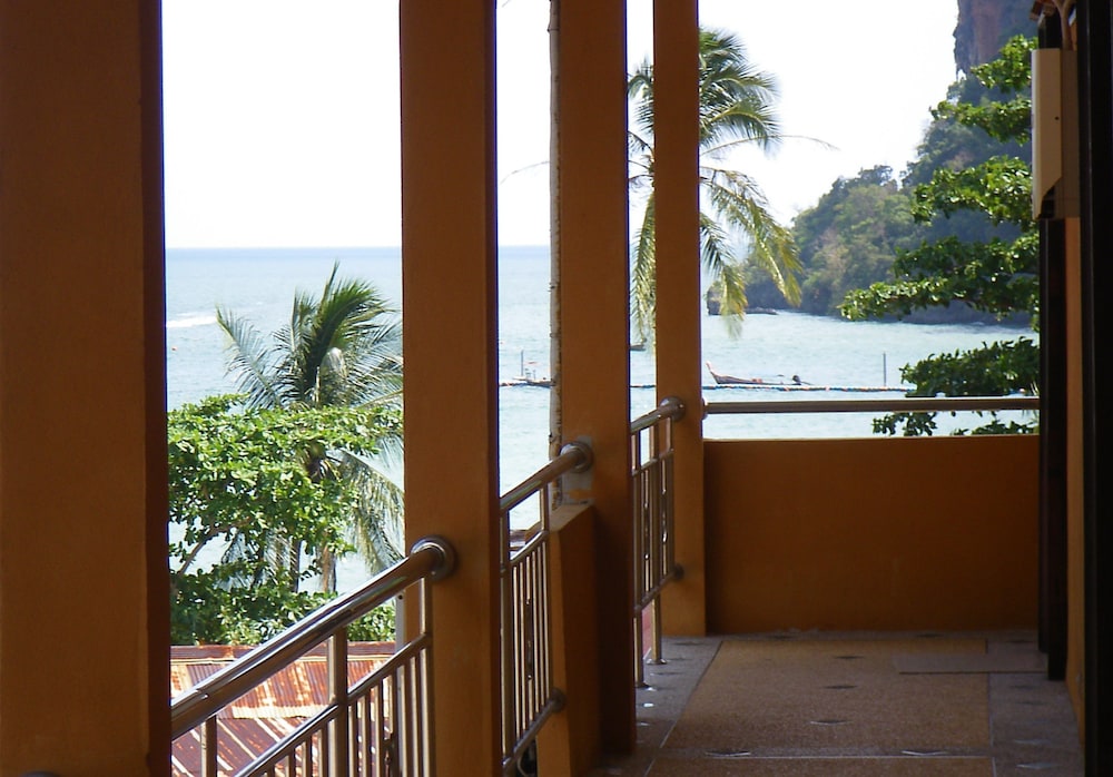 Diamond Cave Resort 10/71