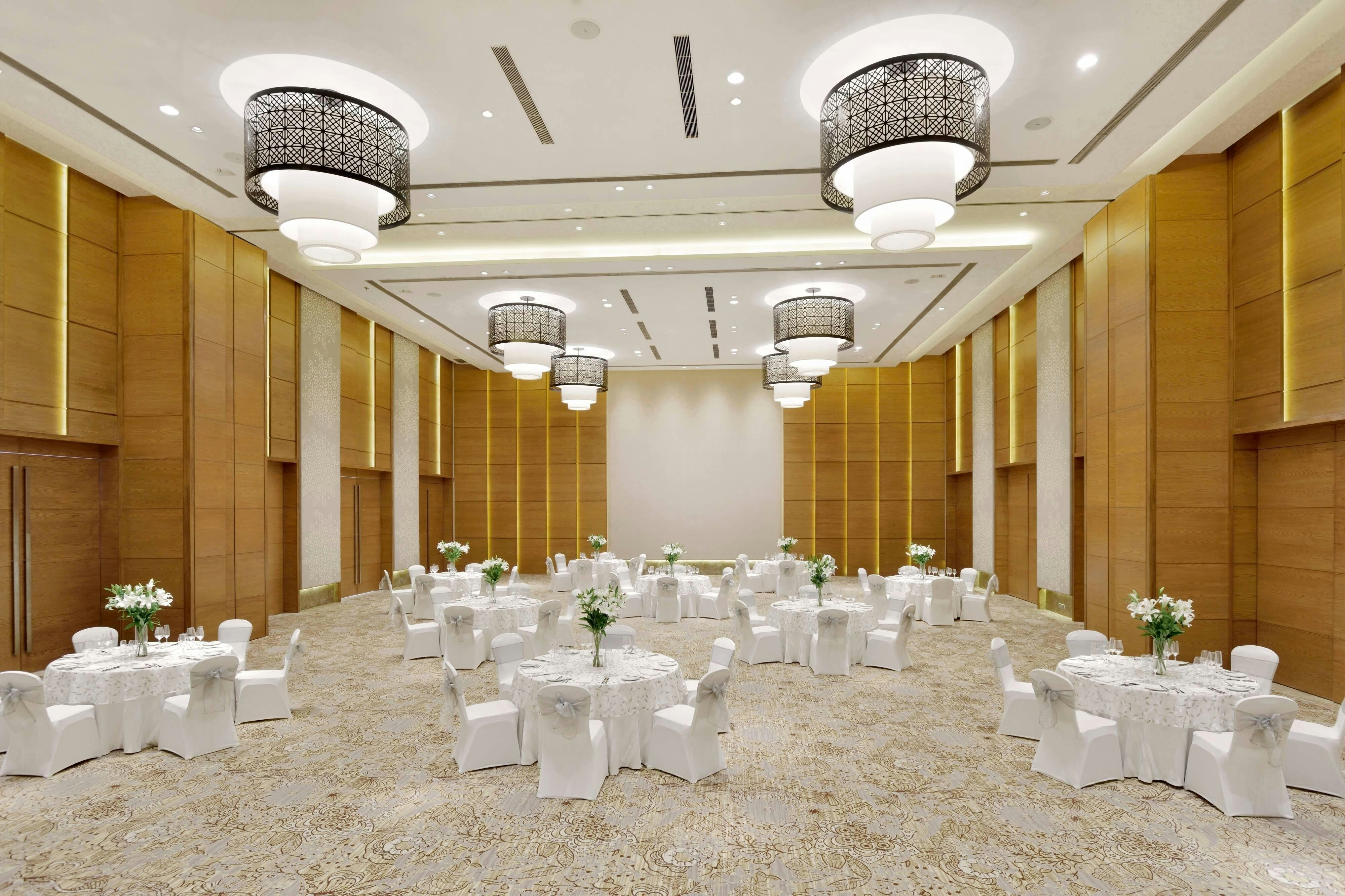 Courtyard Raipur 20/24