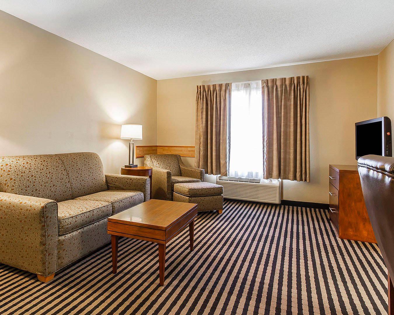 Comfort Inn Owatonna near Medical Center 11/20