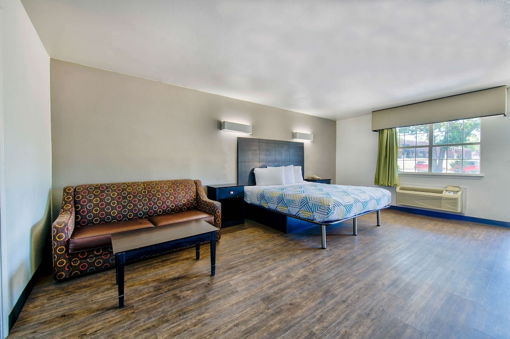 Motel6 Arlington, TX 41/58