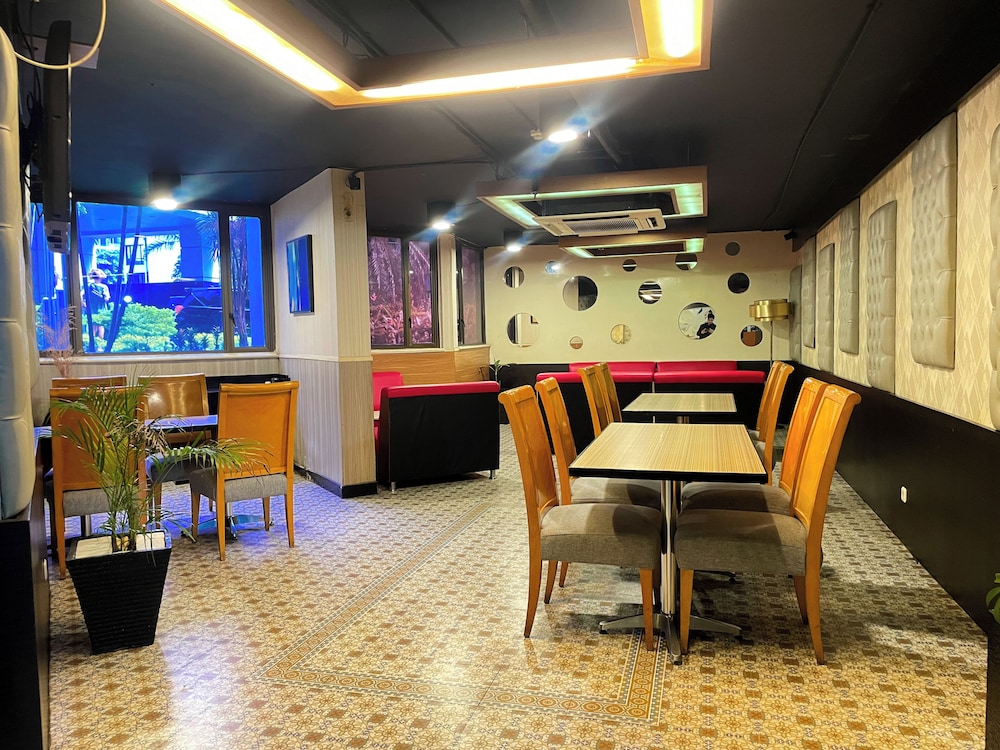 Horison Ultima Suite and Residence Rasuna 30/55