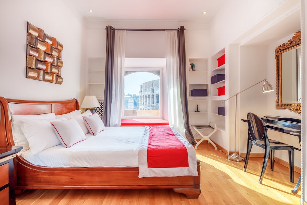 NO 9 COLOSSEO LUXURY SUITES 12/50