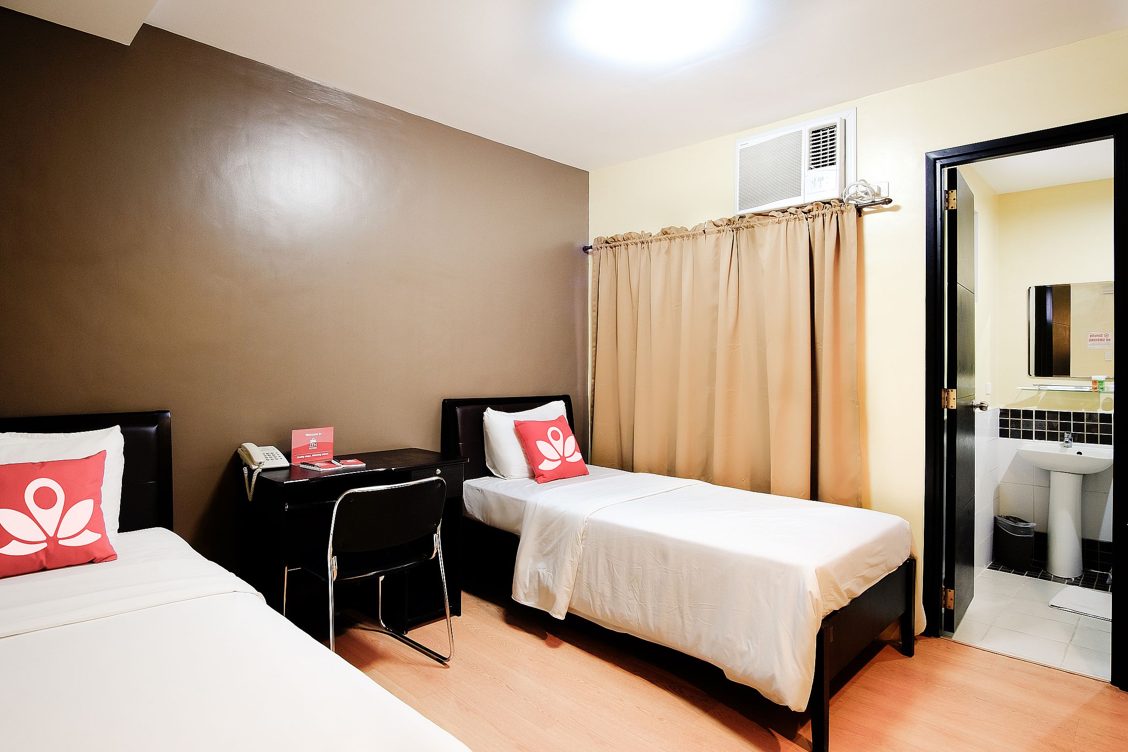 Zen Rooms Ortigas Estancia 3/15