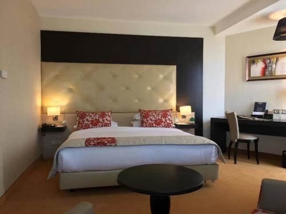 New Day Hotel 15/55