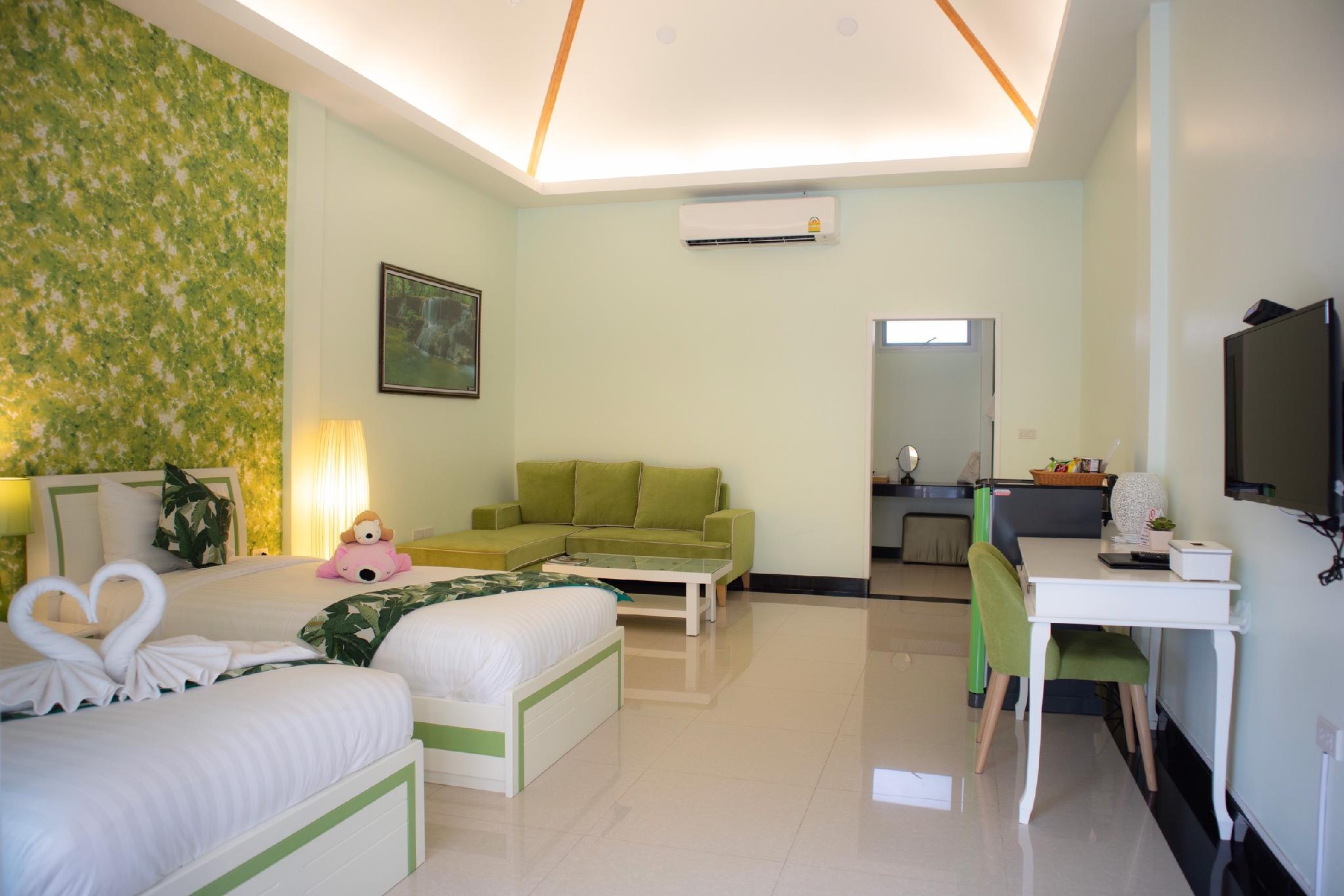 Junior Suite, Double Bed, Pool Side