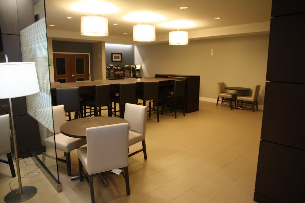 Wingate By Wyndham Niagara Falls 31/37