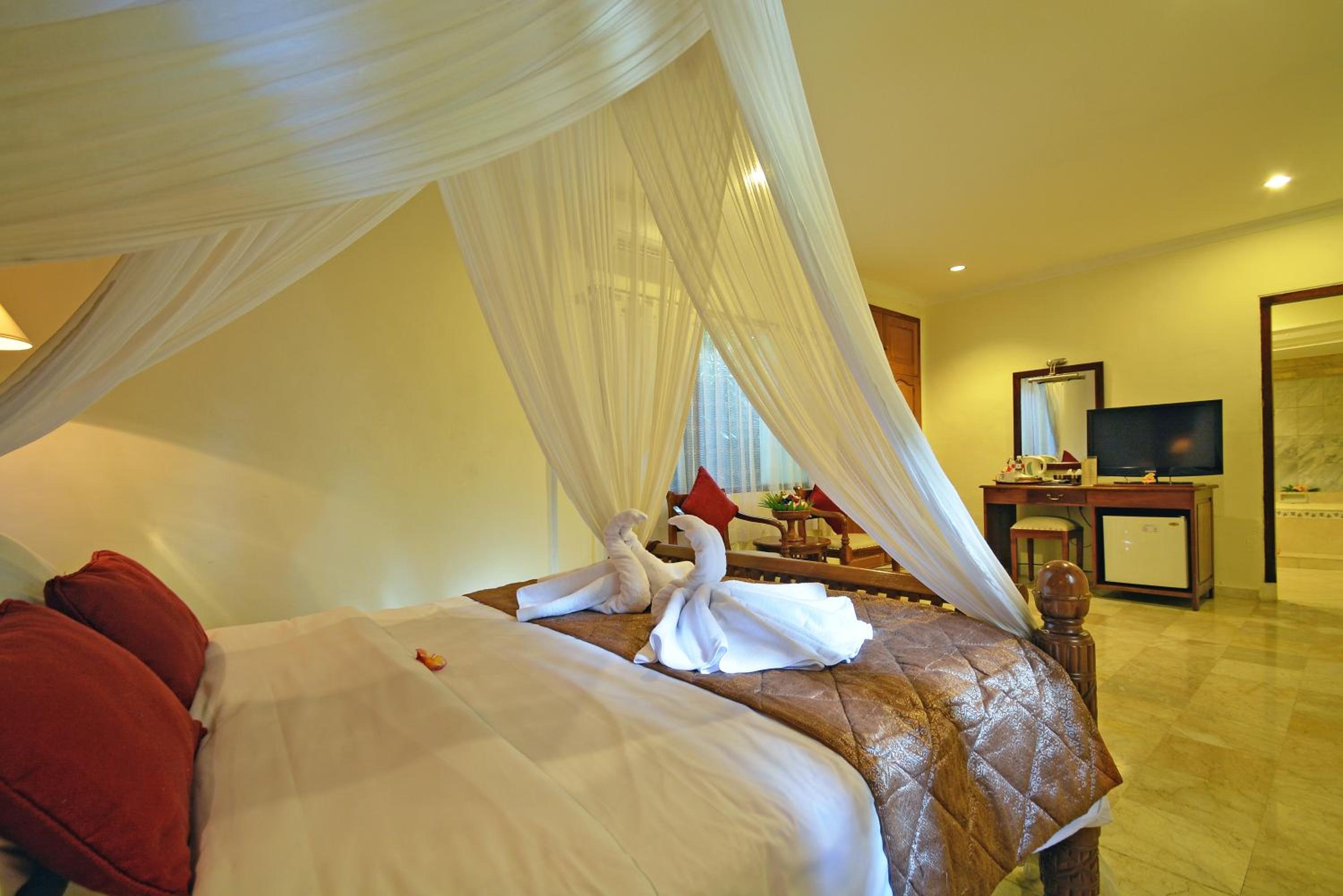 Downstairs, Villa، Puri Dewa Bharata Hotel and Villas 8/10