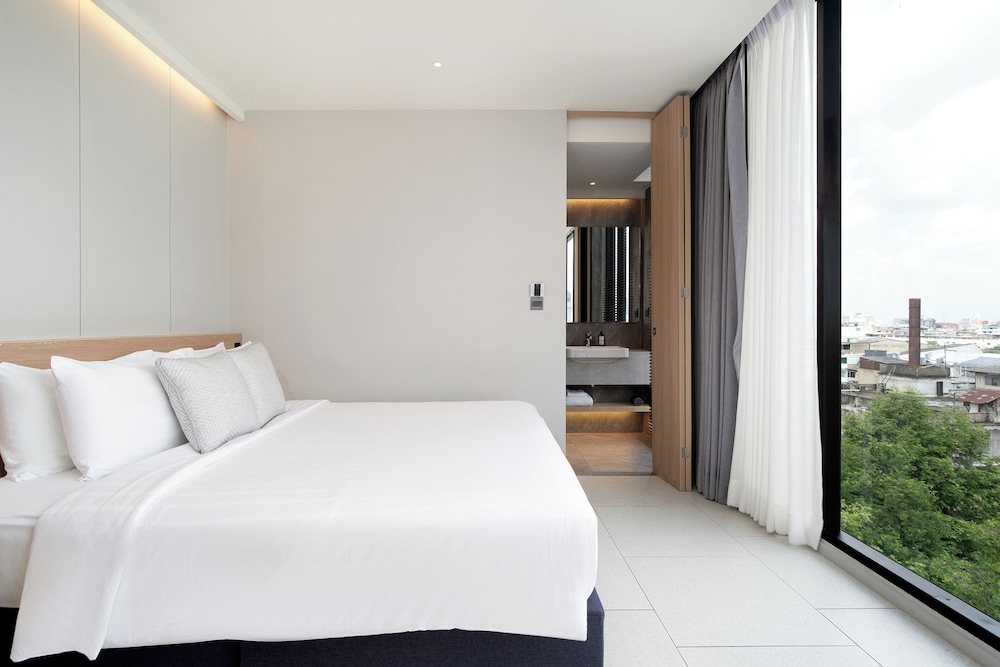 Saan Hotel Sathorn 11/50