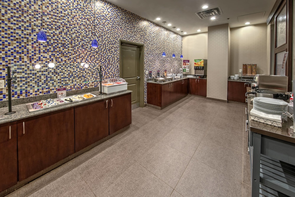 Residence Inn Norfolk Downtown 6/47