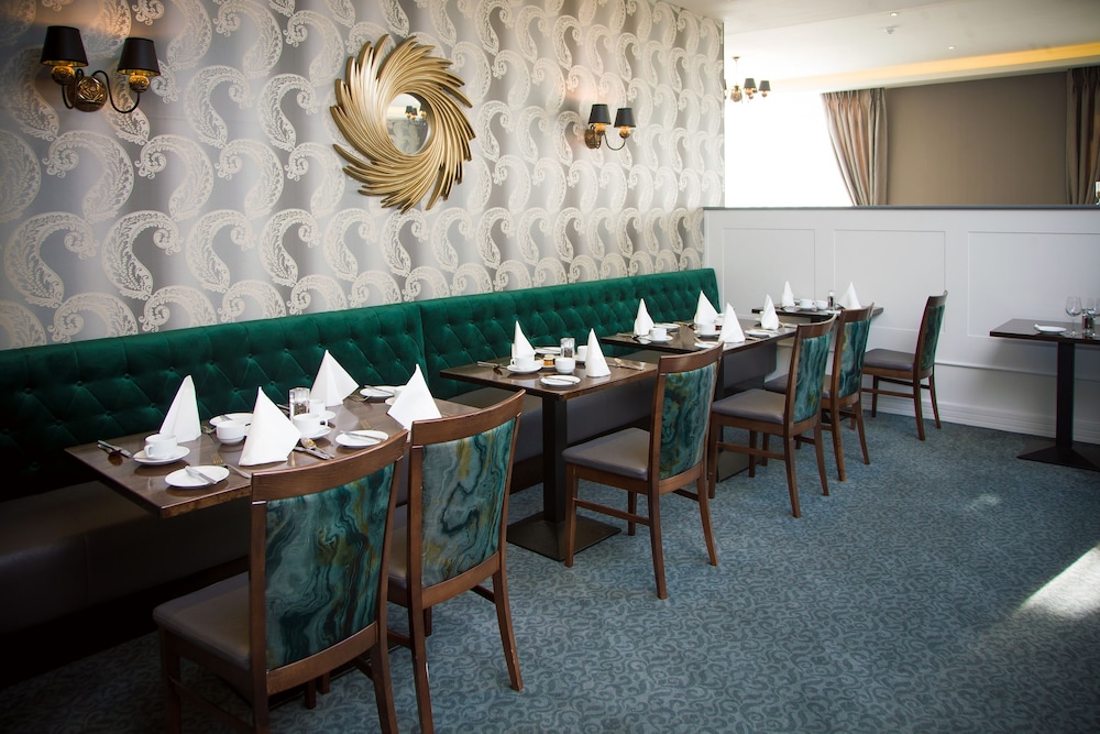 Longcourt Hotel 40/46