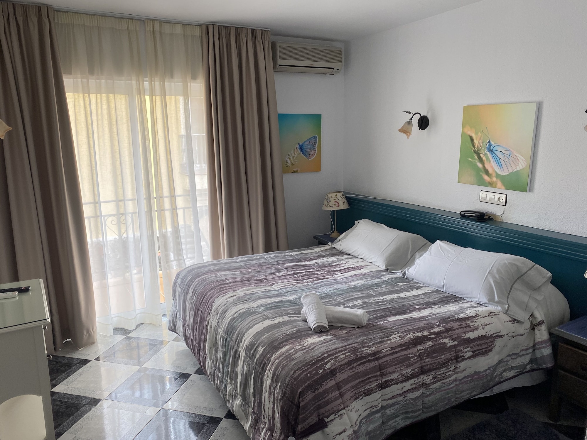 SUPERIOR, DOUBLE BED