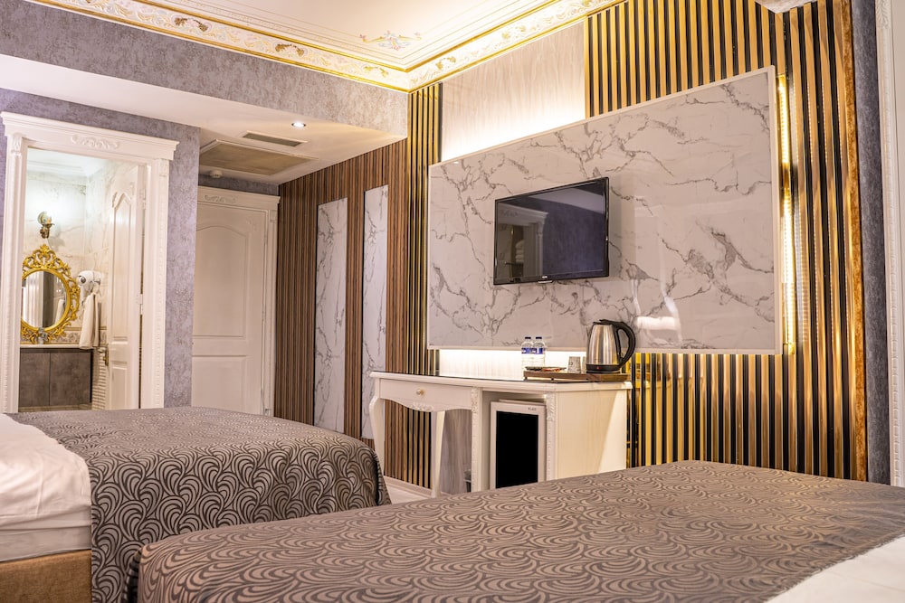 LEYENDA HOTEL 35/50