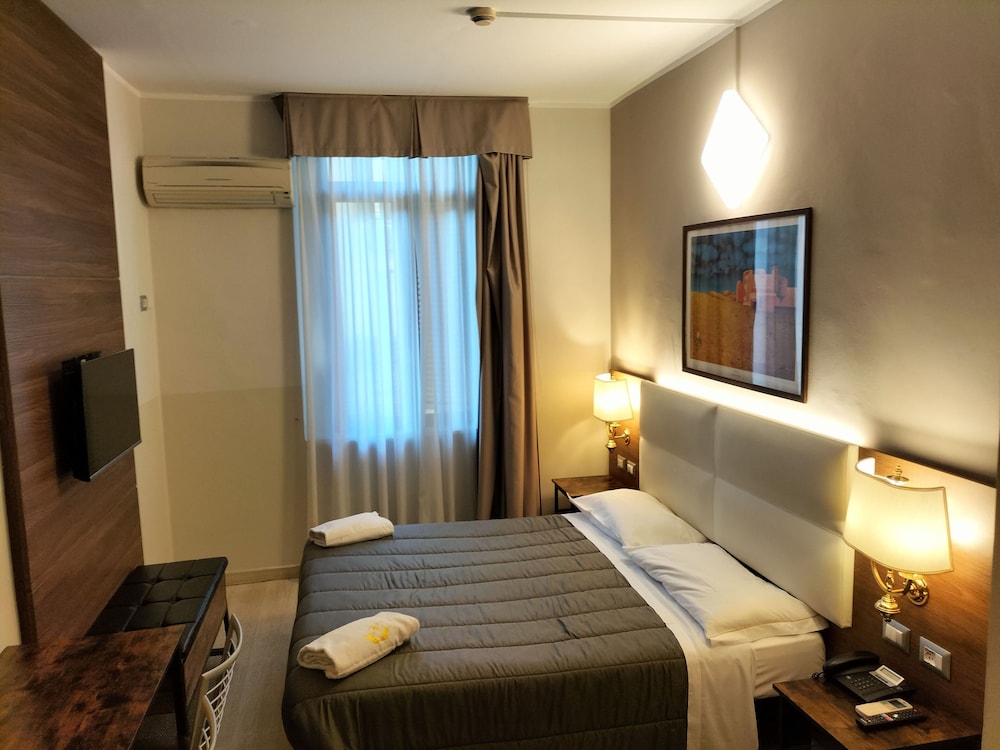 Hotel Dateo 17/63