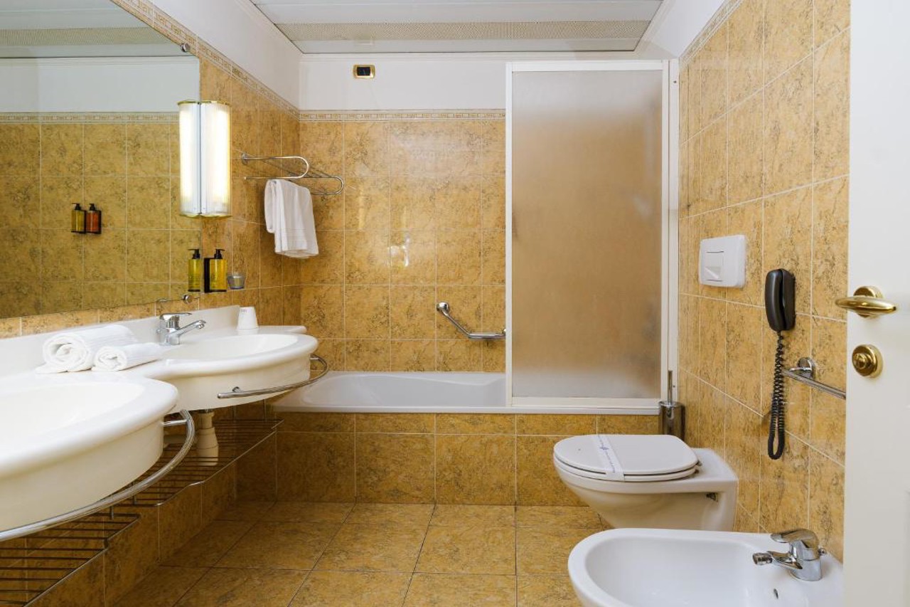 Altafiumara Resort & Spa 35/36