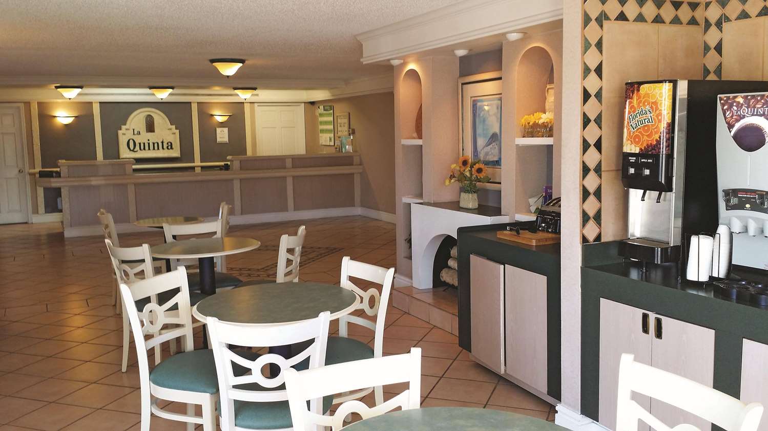 La Quinta Inn by Wyndham Albuquerque Airport 23/33