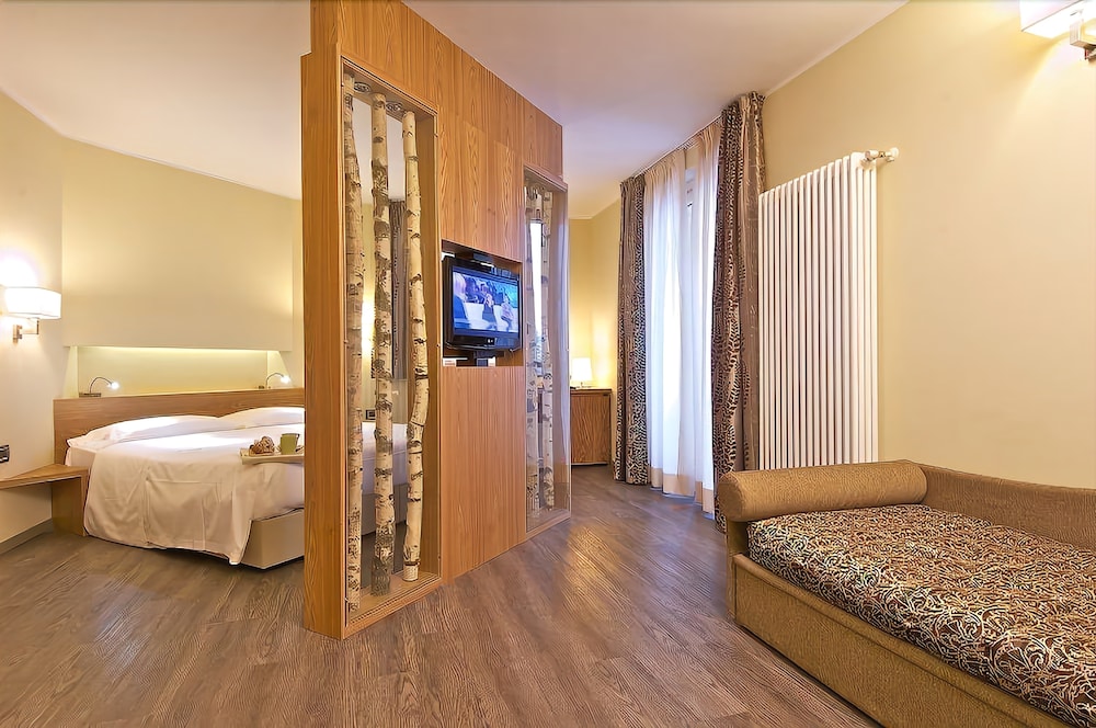Harmony Suite Hotel 18/44