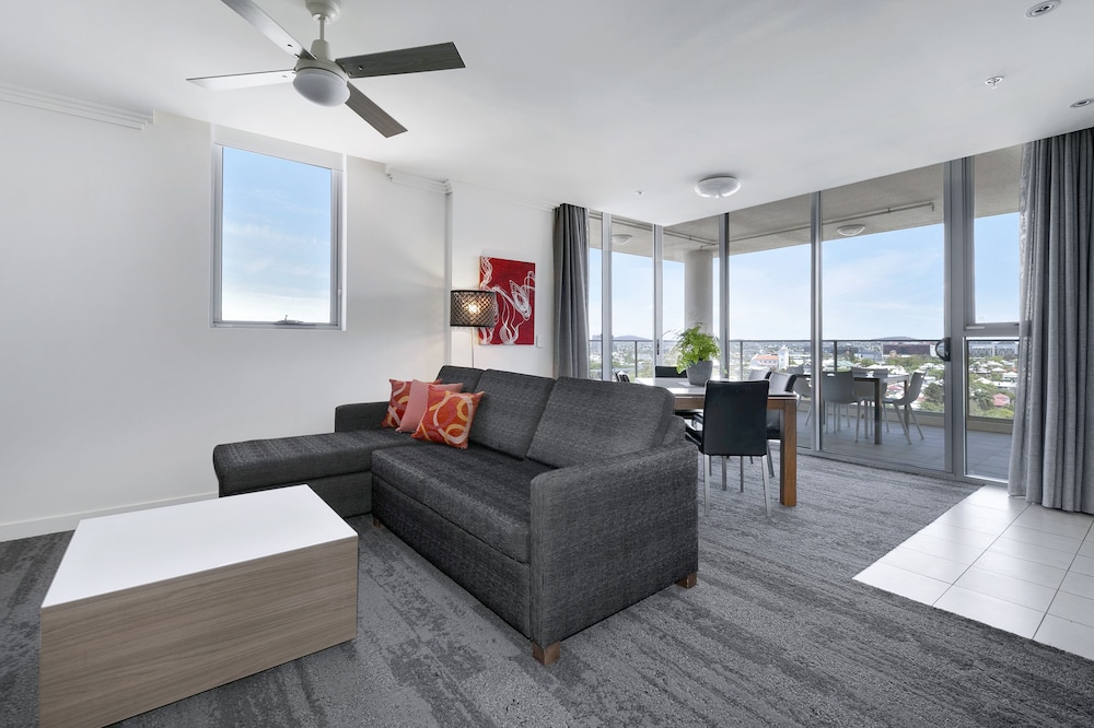 Hotel Diana South Brisbane 27/39