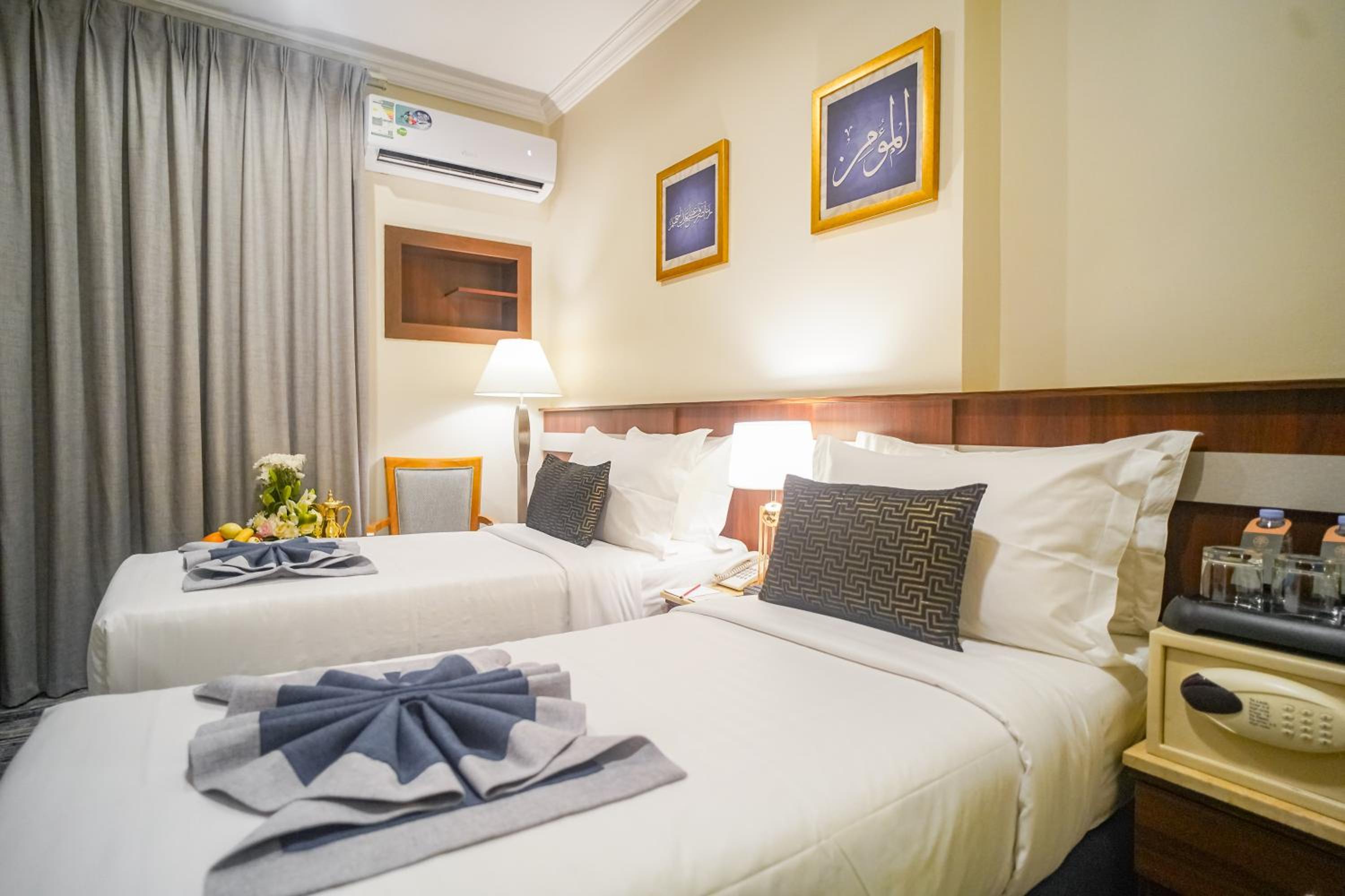 STANDARD, DOUBLE OR TWIN BED