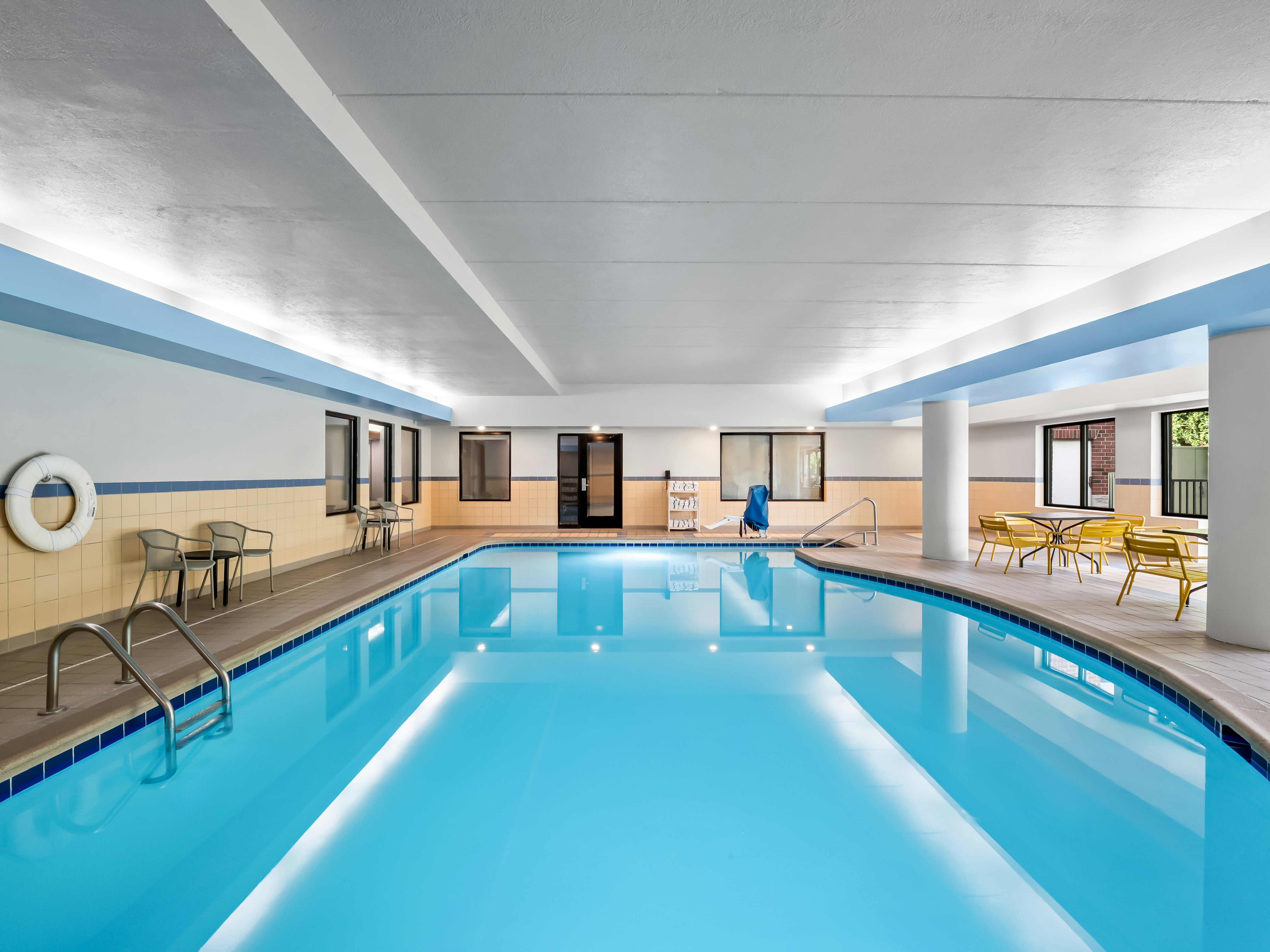 Hampton Inn & Suites East Lansing Okemos 32/80