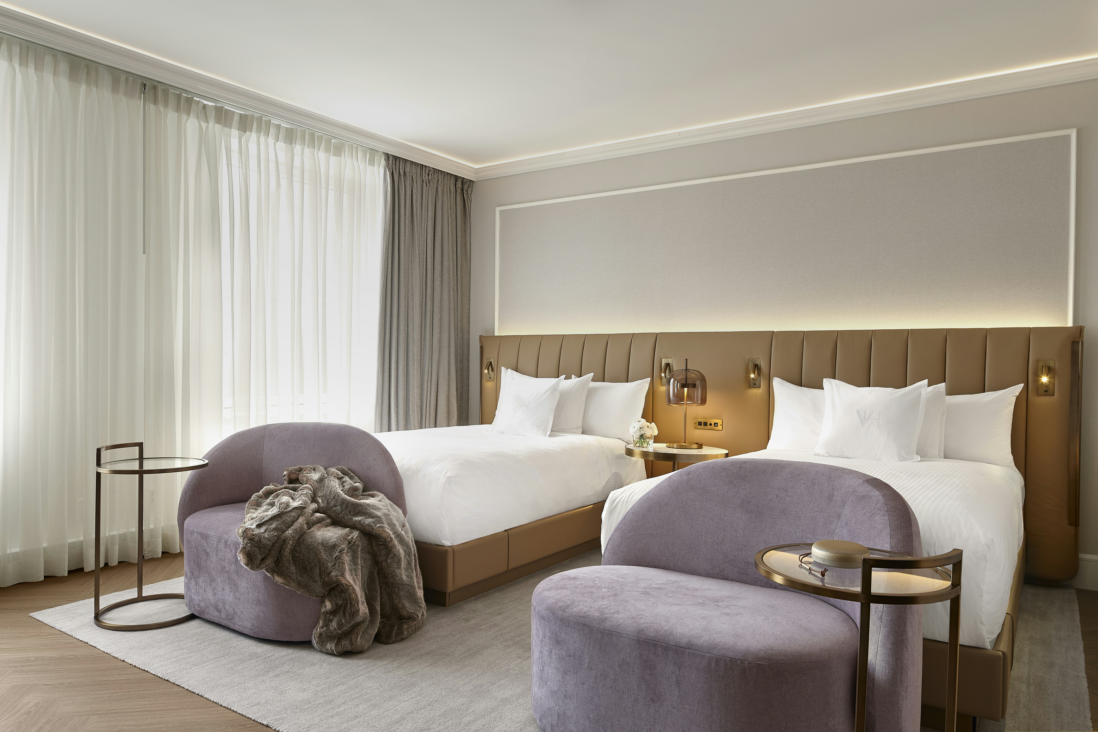 Deluxe, 2 Double beds