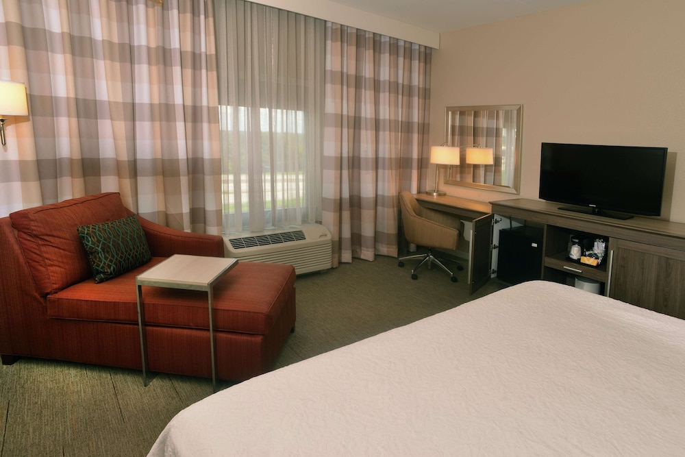 Hampton Inn Springfield Southeast 15/41