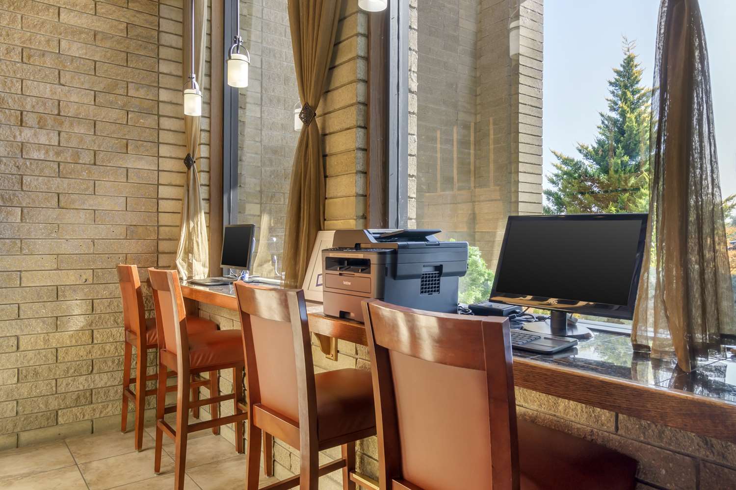 Best Western Plus Ahtanum Inn 39/49