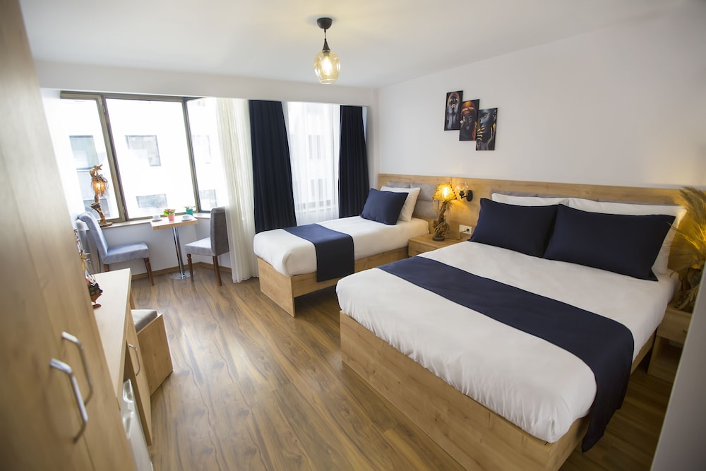Golden Street Hotel 6/49