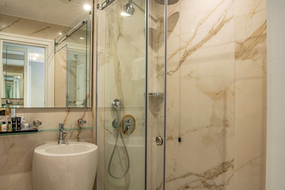 Radisson Collection Morina Hotel, Tirana 30/73