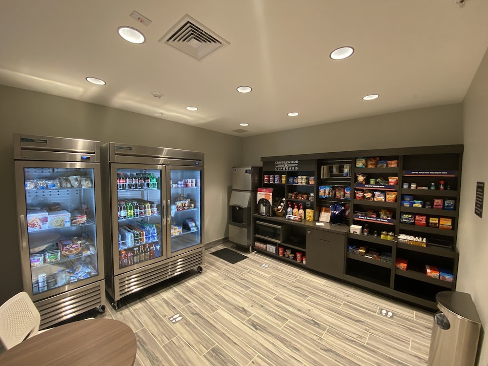 Candlewood Suites Lebanon 24/52