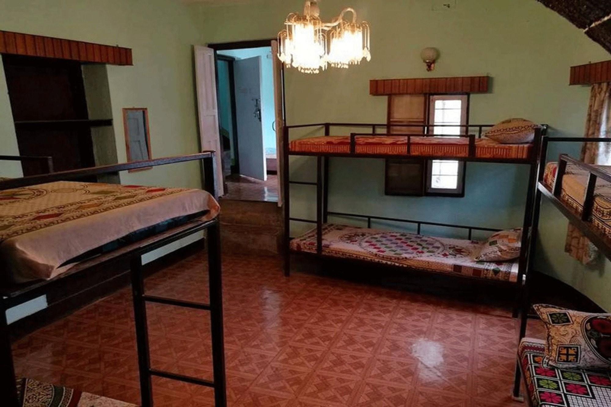 MIXED DORM