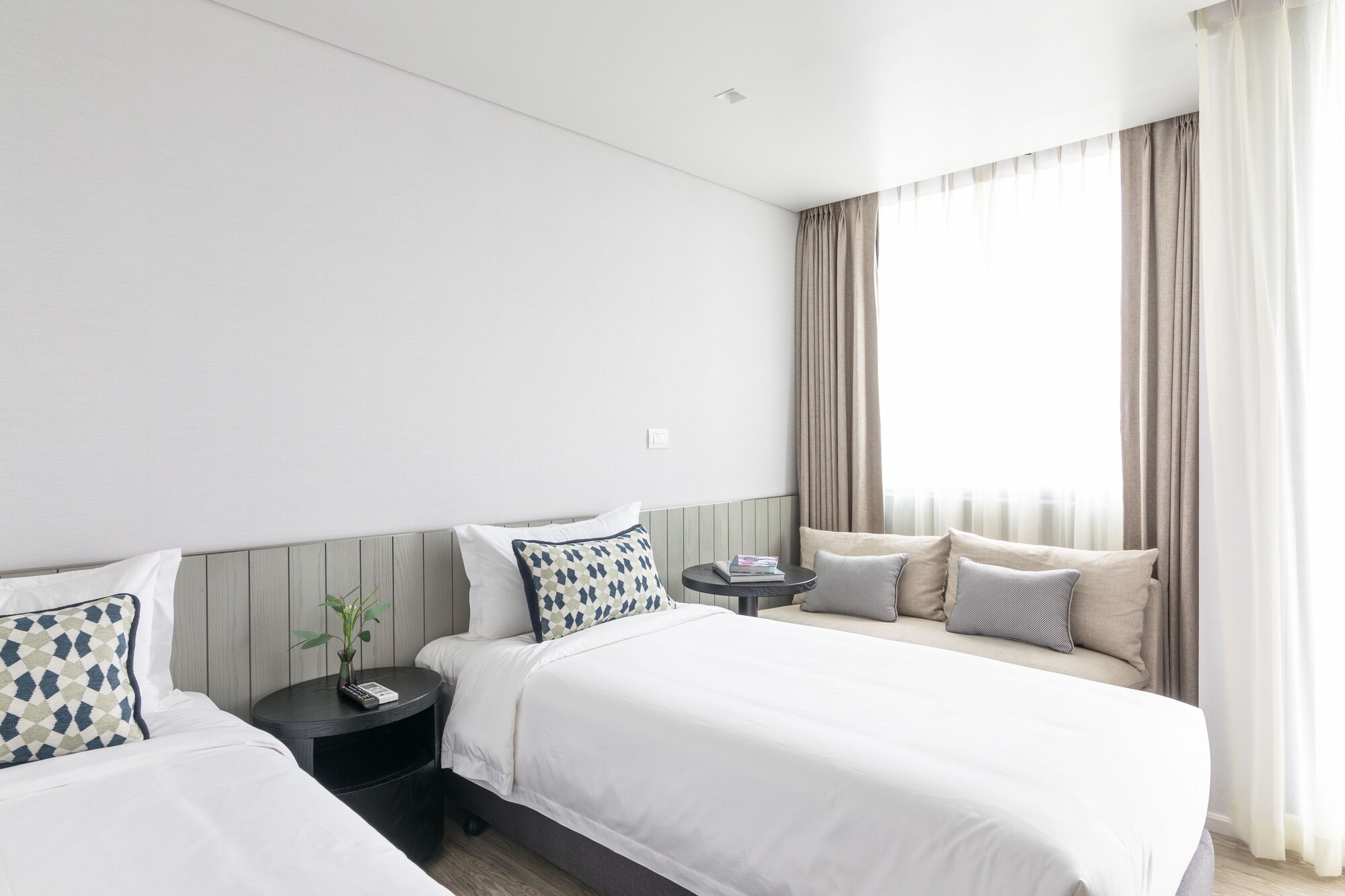 PREMIUM, TWIN BEDS