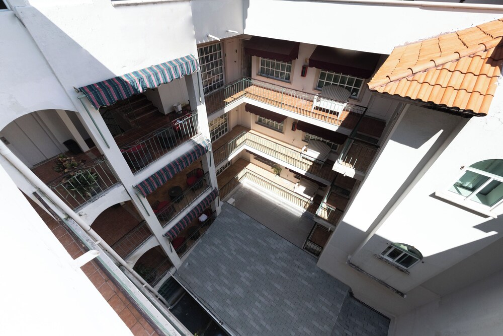 Boca Inn Hotel &amp; Suites 4/66