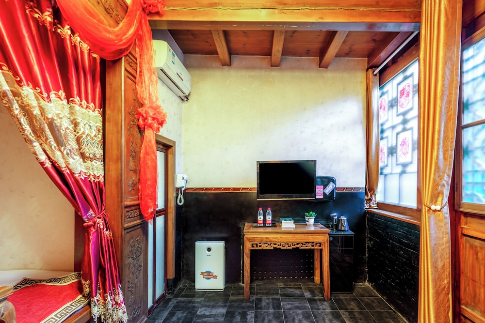 Baichanghong Inn 34/50