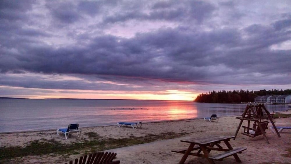 The Beach House photo5