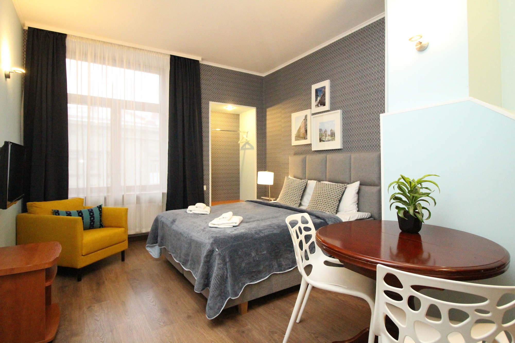 studio, kitchen