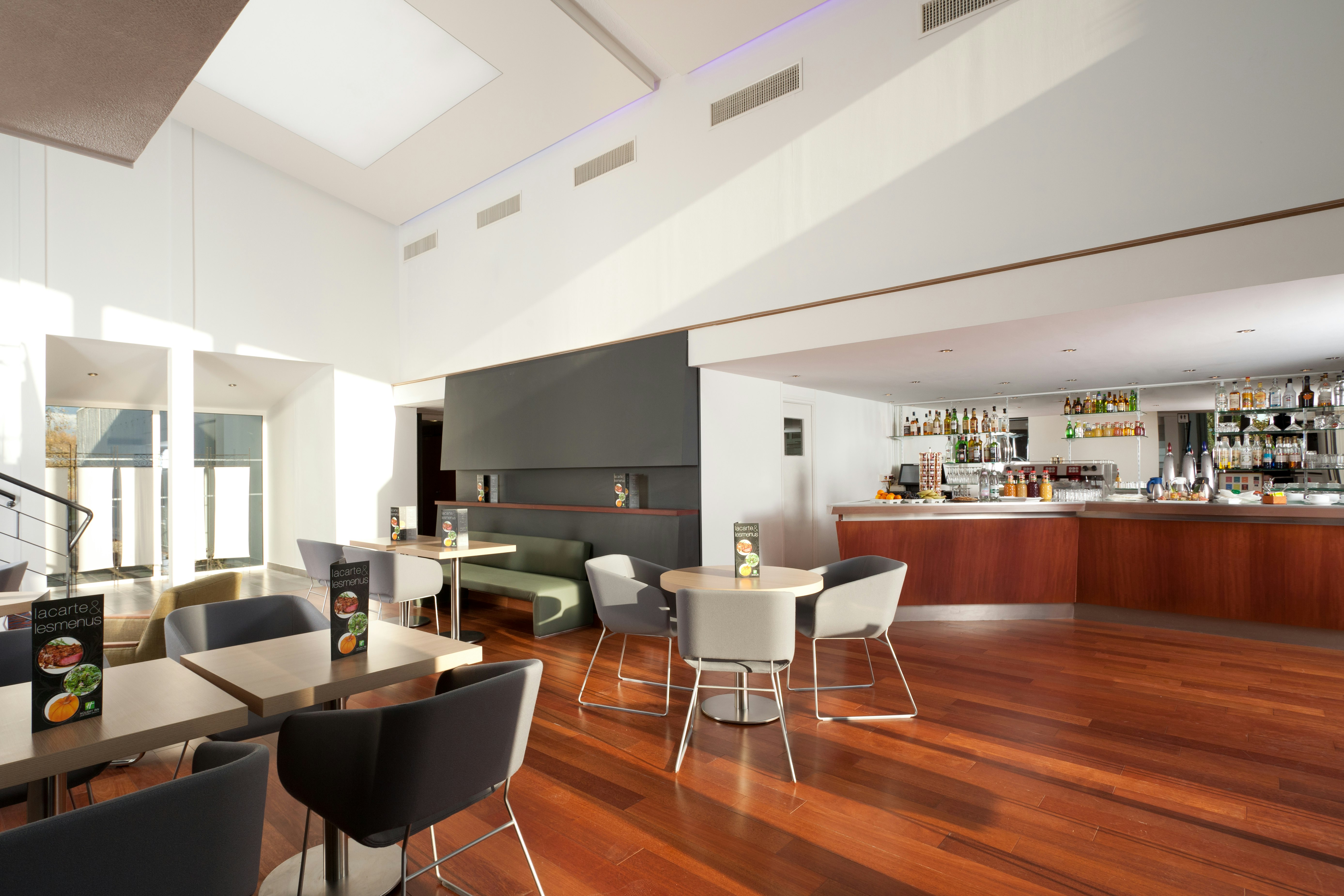 Holiday Inn Lille Ouest Englos 16/35