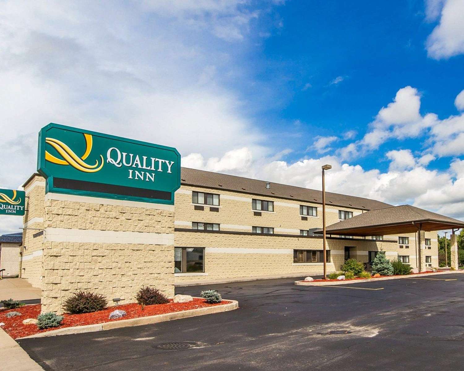 Quality Inn La Crosse North 23/24