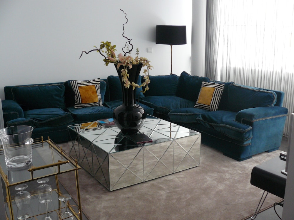 AB Design Suites 24/50