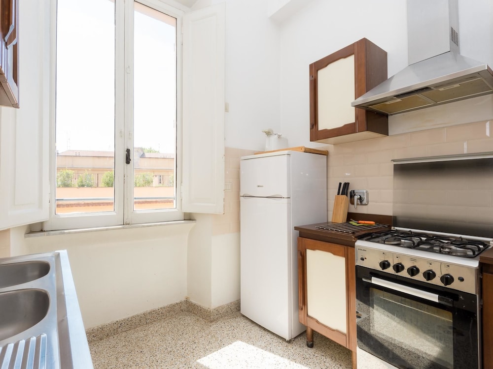 RSH Vatican Comfortable Sunny Apartment 31/34