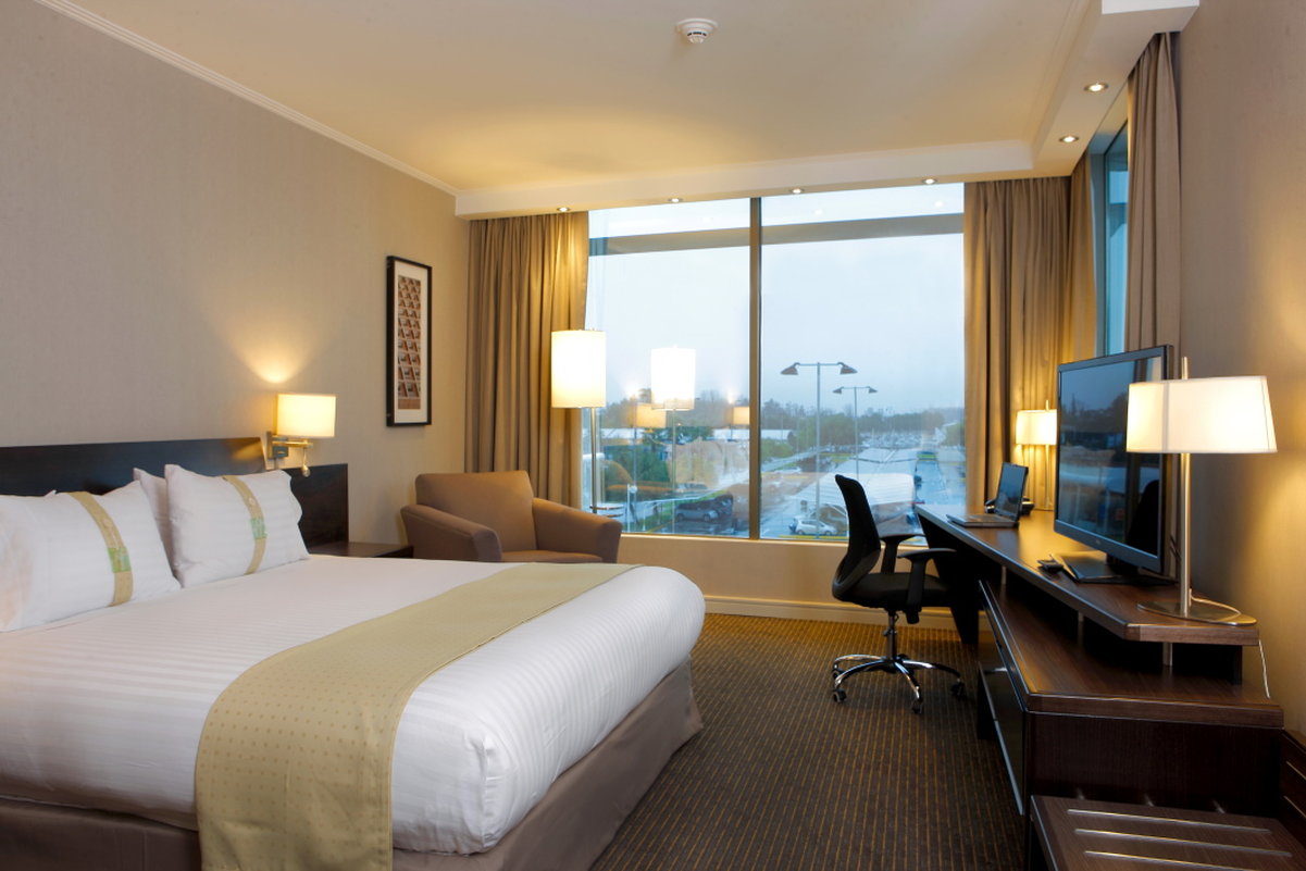 Holiday Inn Santiago Airport 19/75