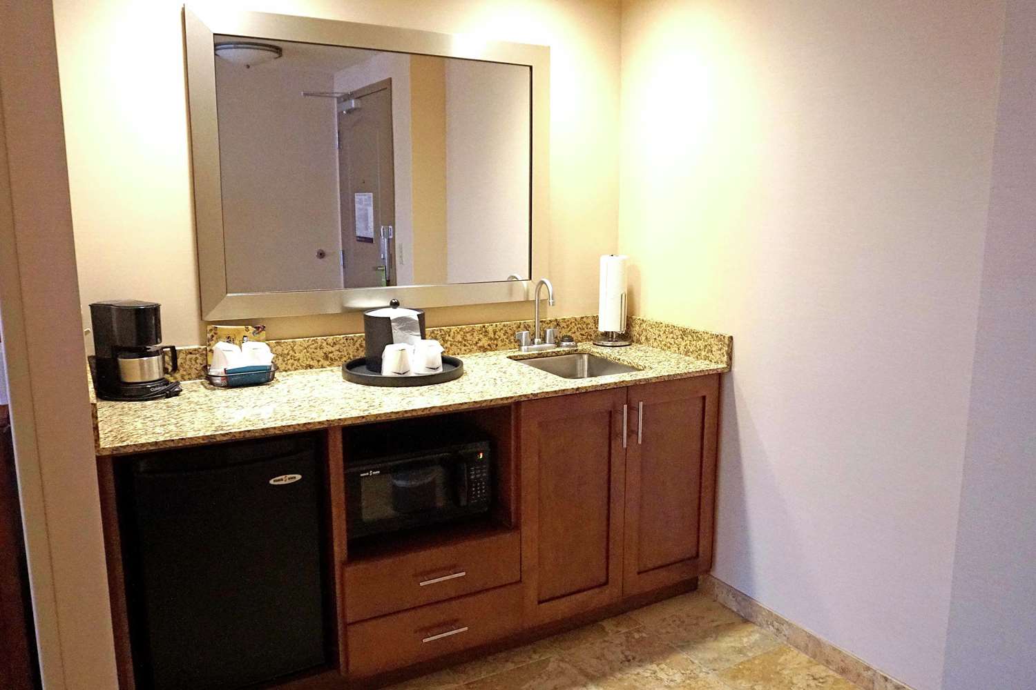 Hampton Inn Waynesburg 58/59
