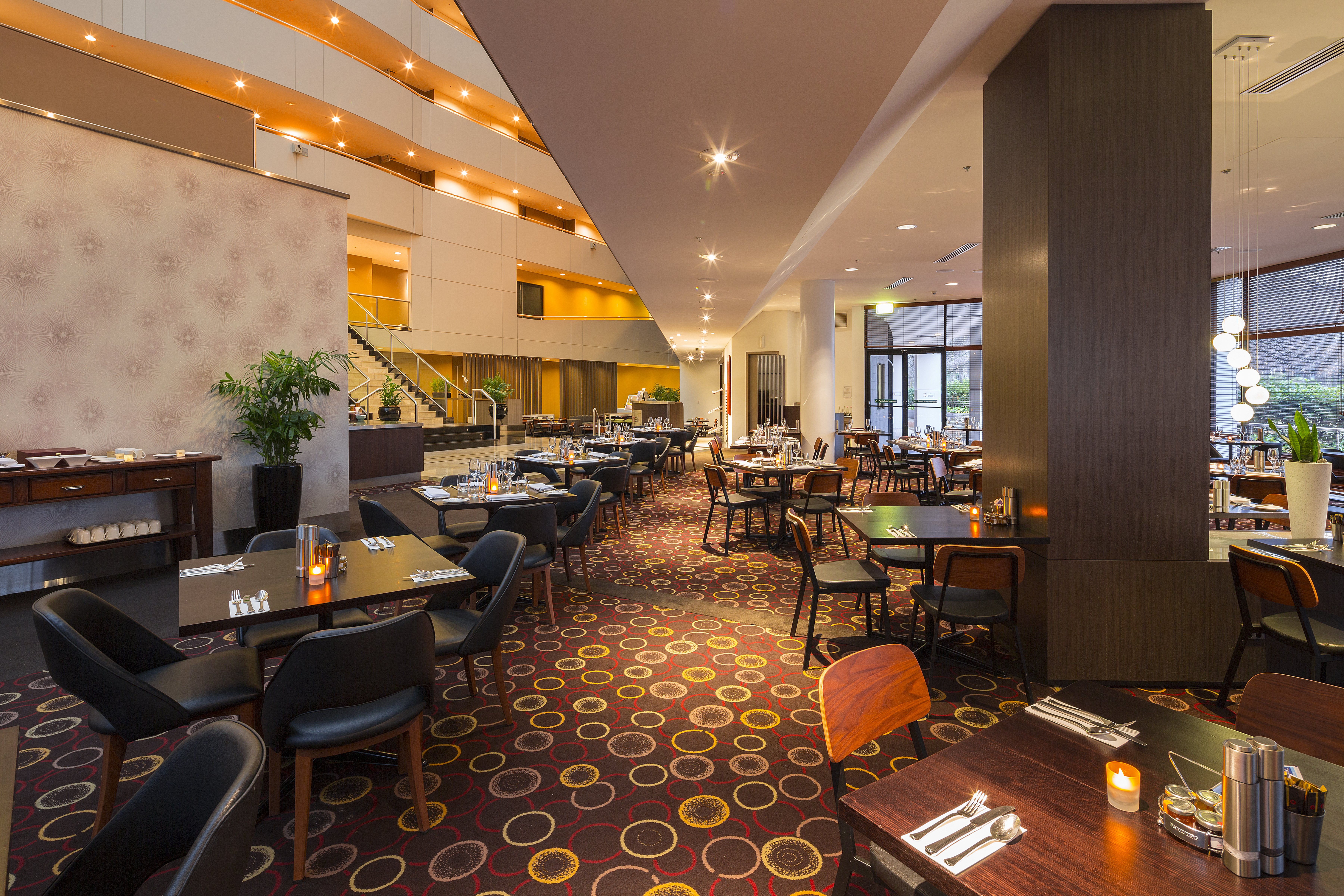Crowne Plaza Canberra 58/81