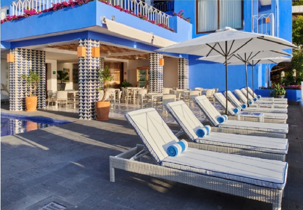 HOTELITO PATIO AZUL 68/75