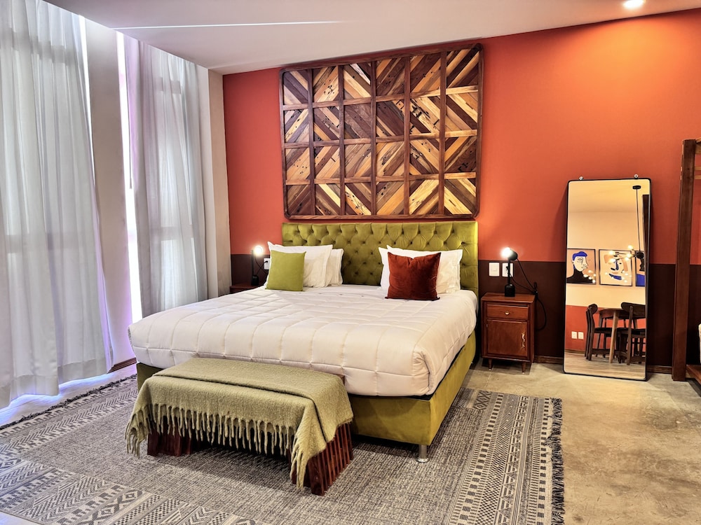 SUPERIOR, DOUBLE BED