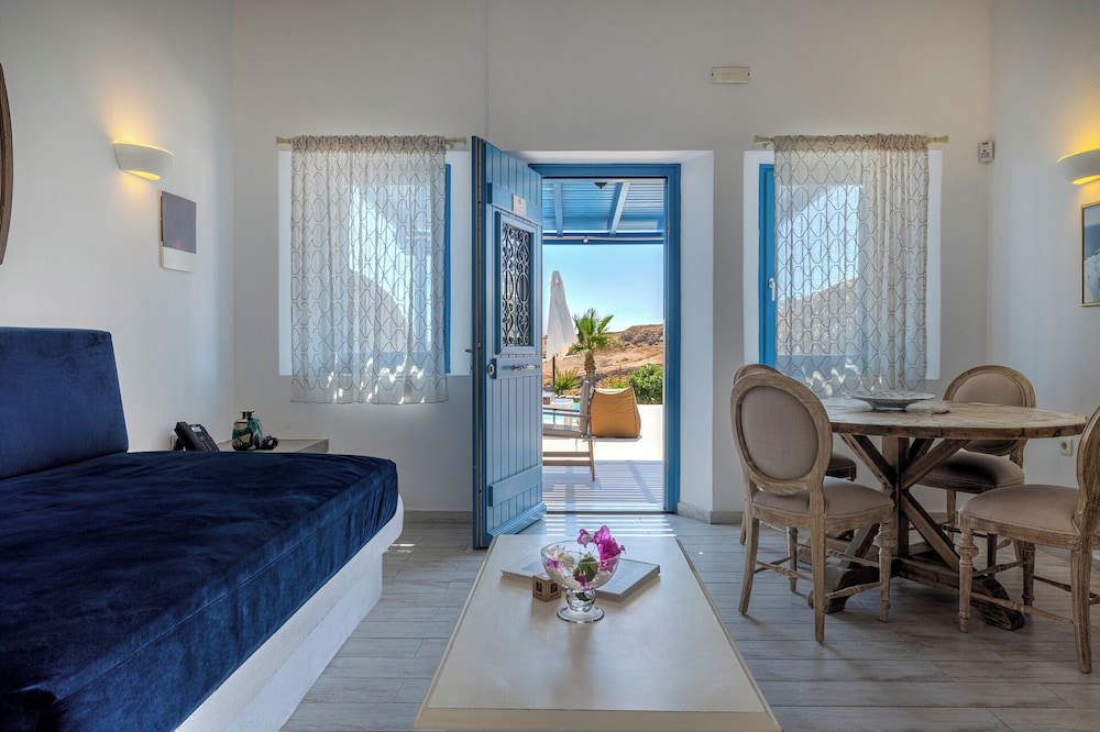 فيلا بريميوم بسرير كينج بإطلالة على البحر بمسبح خاص، Desiterra Santorini 5/10